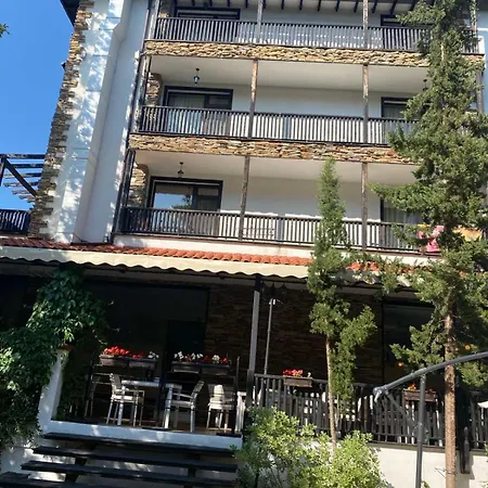 Διαμέρισμα Lines *