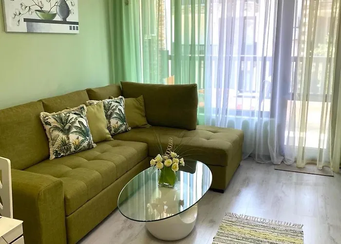 Lines Apartment Primorsko